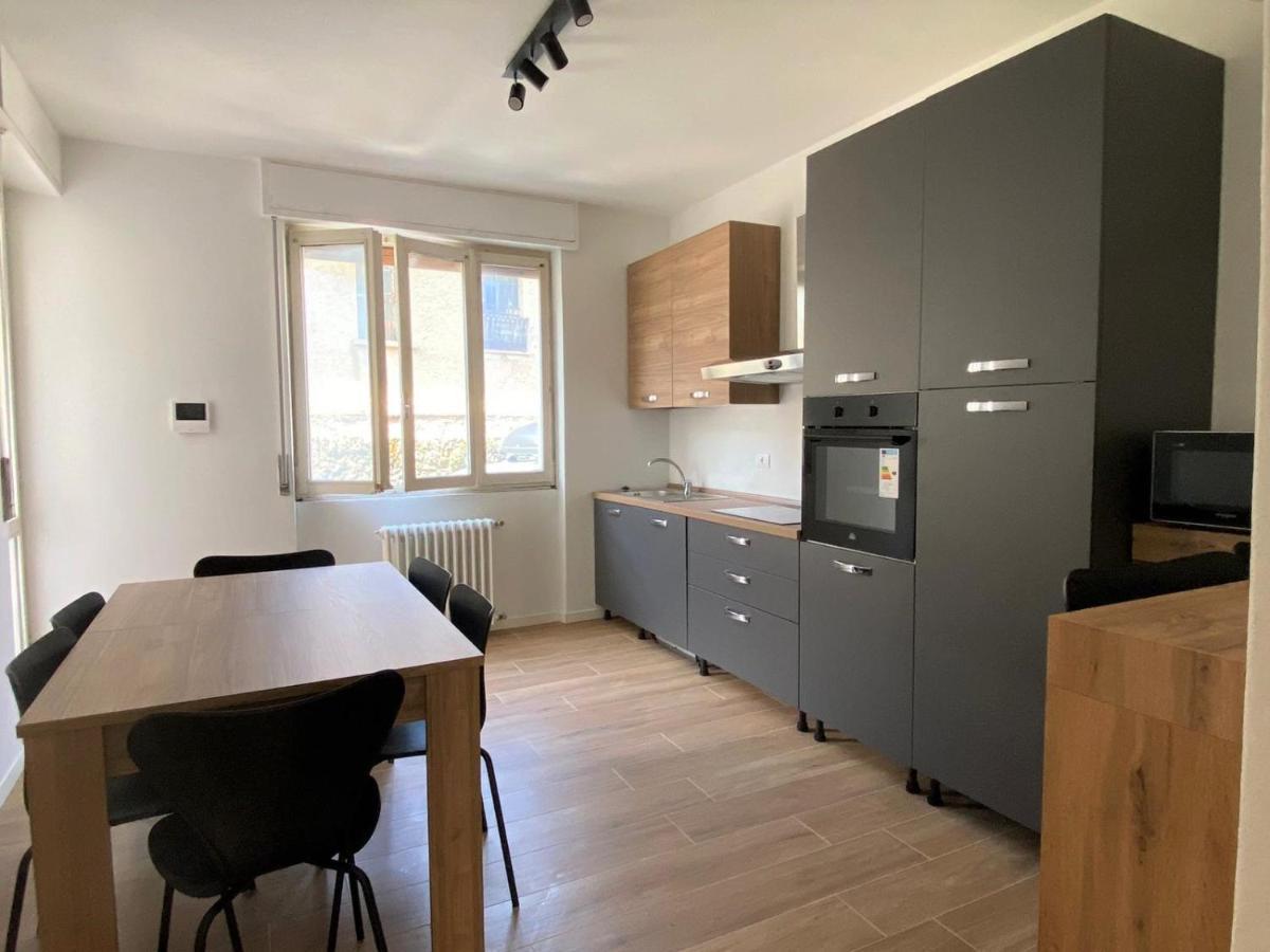 Villa The Swan - Composed By 2 Apartments Mandello del Lario Buitenkant foto